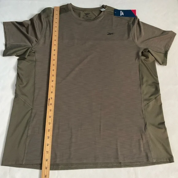 Reebok Men's Olive Green T-Shirt Size XL - Picture 4 of 8